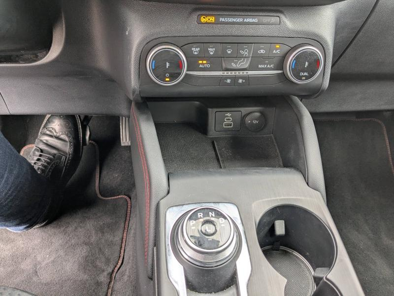 FORD Kuga d’occasion à vendre à LA VALETTE chez VAGNEUR (Photo 15)