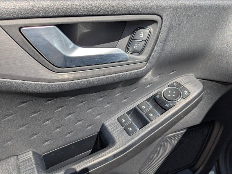 FORD Kuga d’occasion à vendre à LA VALETTE chez VAGNEUR (Photo 9)