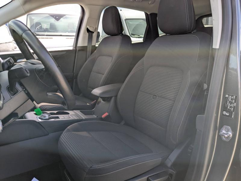 FORD Kuga d’occasion à vendre à LA VALETTE chez VAGNEUR (Photo 17)