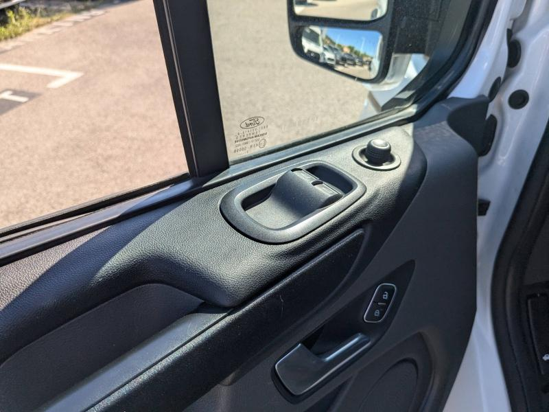 FORD Transit Custom Fg VUL d’occasion à vendre à LA VALETTE chez VAGNEUR (Photo 9)