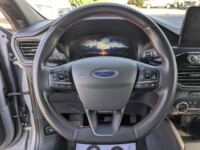 FORD Kuga d’occasion à vendre à LA VALETTE chez VAGNEUR (Photo 13)