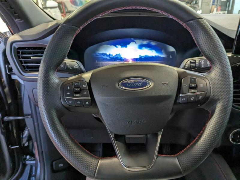 FORD Kuga d’occasion à vendre à LA VALETTE chez VAGNEUR (Photo 13)