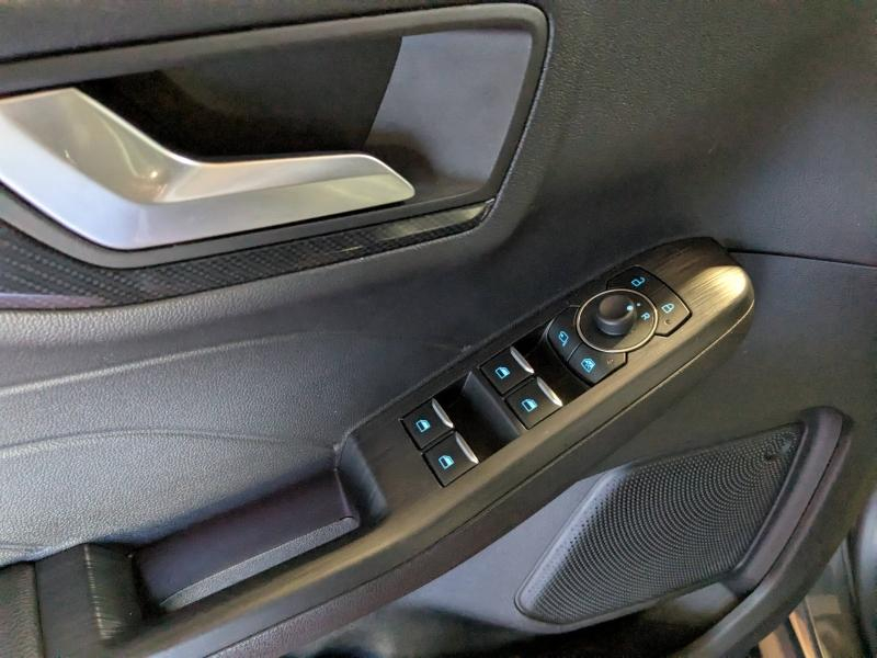 FORD Kuga d’occasion à vendre à LA VALETTE chez VAGNEUR (Photo 9)