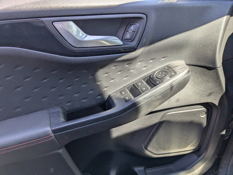 FORD Kuga d’occasion à vendre à LA VALETTE chez VAGNEUR (Photo 7)