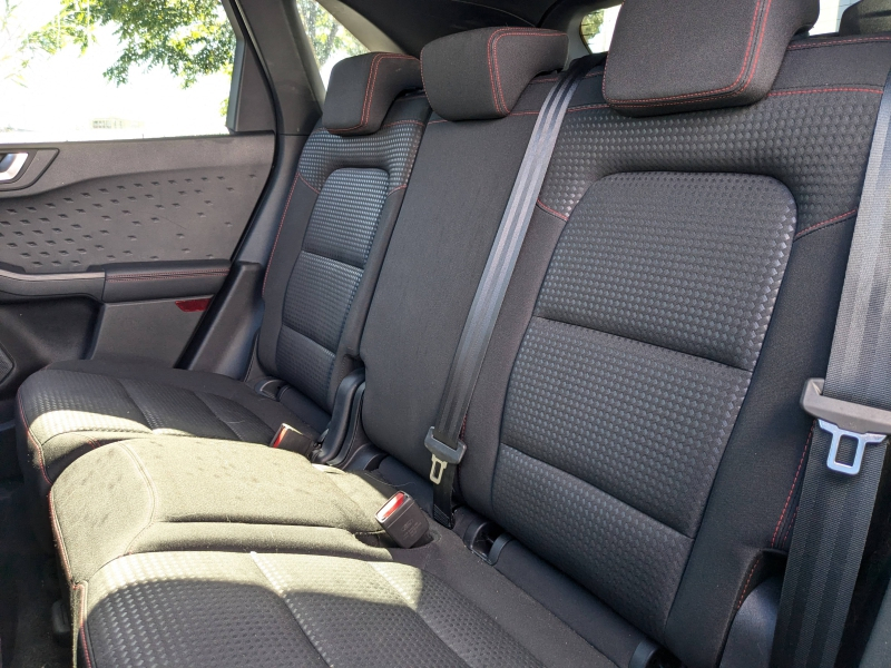 FORD Kuga d’occasion à vendre à LA VALETTE chez VAGNEUR (Photo 18)