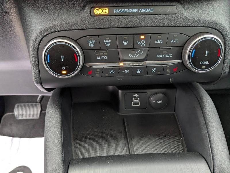 FORD Kuga d’occasion à vendre à LA VALETTE chez VAGNEUR (Photo 14)