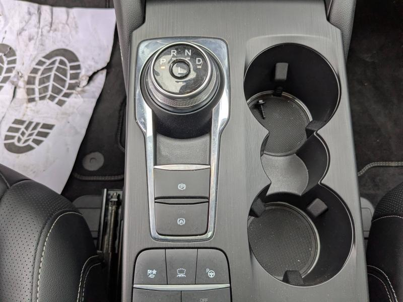 FORD Kuga d’occasion à vendre à LA VALETTE chez VAGNEUR (Photo 15)