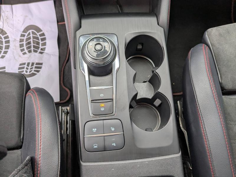 FORD Kuga d’occasion à vendre à LA VALETTE chez VAGNEUR (Photo 17)