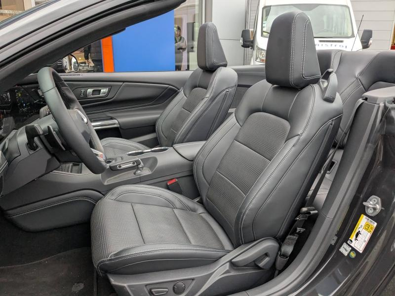 FORD Mustang Convertible d’occasion à vendre à LA VALETTE chez VAGNEUR (Photo 20)