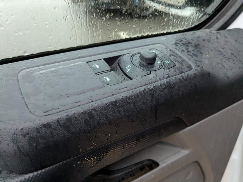 FORD Transit Custom Fg VUL d’occasion à vendre à LA VALETTE chez VAGNEUR (Photo 8)