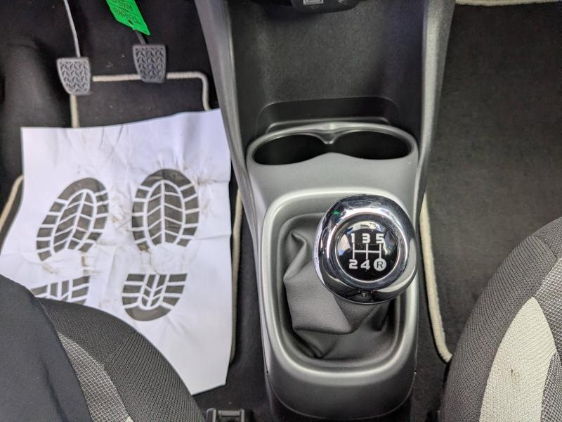 TOYOTA Aygo d’occasion à vendre à LA VALETTE chez VAGNEUR (Photo 15)