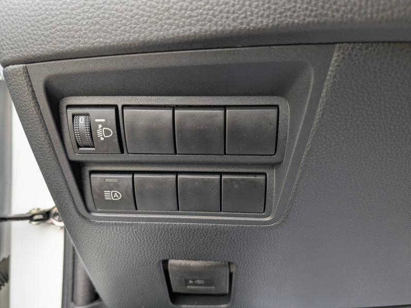 TOYOTA Yaris Cross d’occasion à vendre à LA VALETTE chez VAGNEUR (Photo 8)