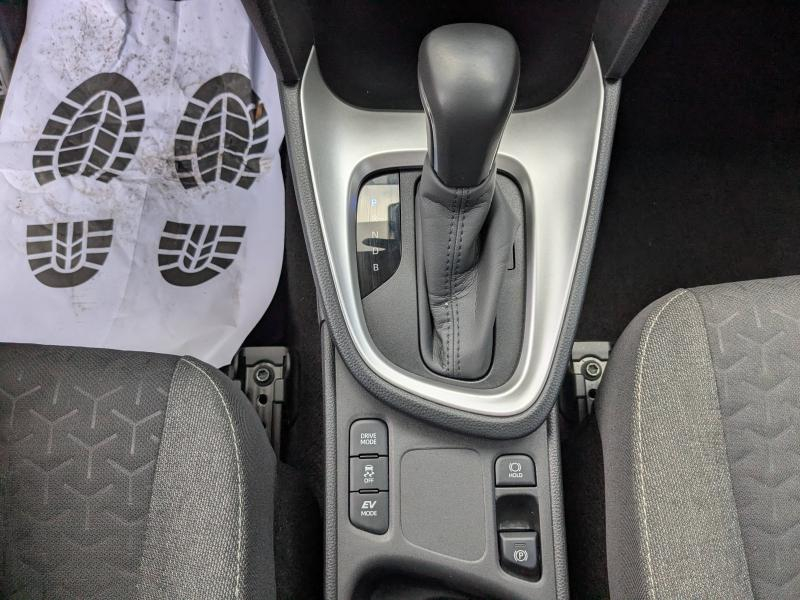 TOYOTA Yaris Cross d’occasion à vendre à LA VALETTE chez VAGNEUR (Photo 14)