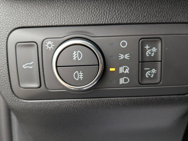 FORD Kuga d’occasion à vendre à LA VALETTE chez VAGNEUR (Photo 10)