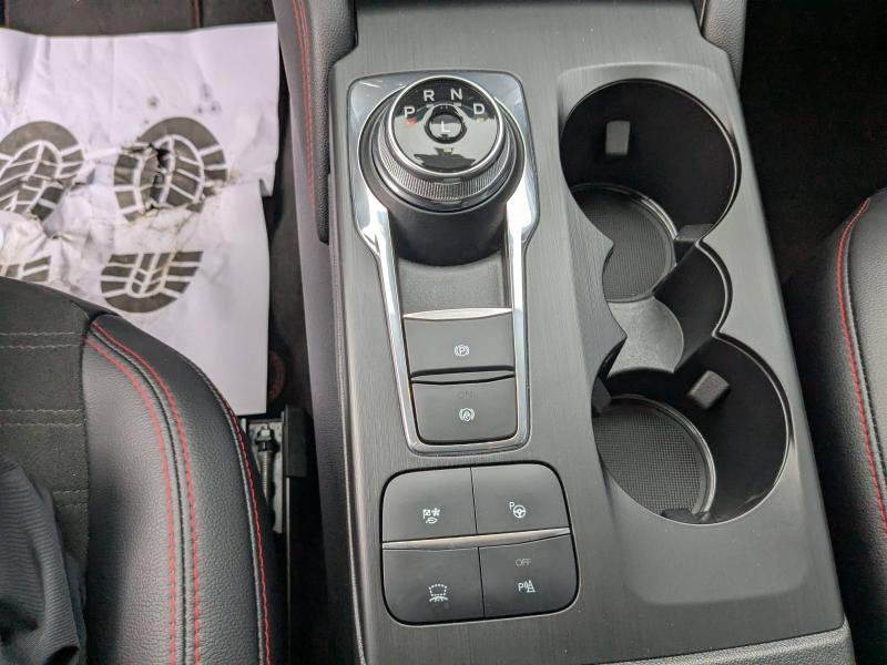 FORD Kuga d’occasion à vendre à LA VALETTE chez VAGNEUR (Photo 17)