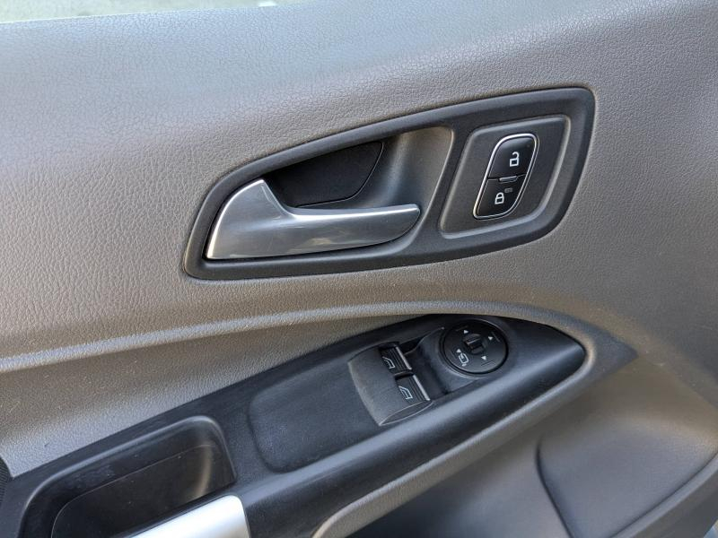 FORD Transit Connect VUL d’occasion à vendre à LA VALETTE chez VAGNEUR (Photo 9)