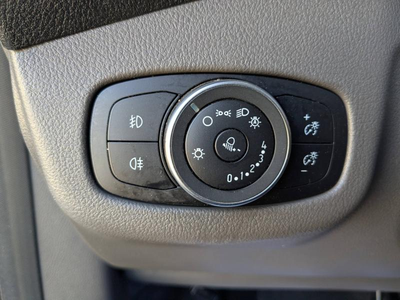 FORD Transit Connect VUL d’occasion à vendre à LA VALETTE chez VAGNEUR (Photo 10)