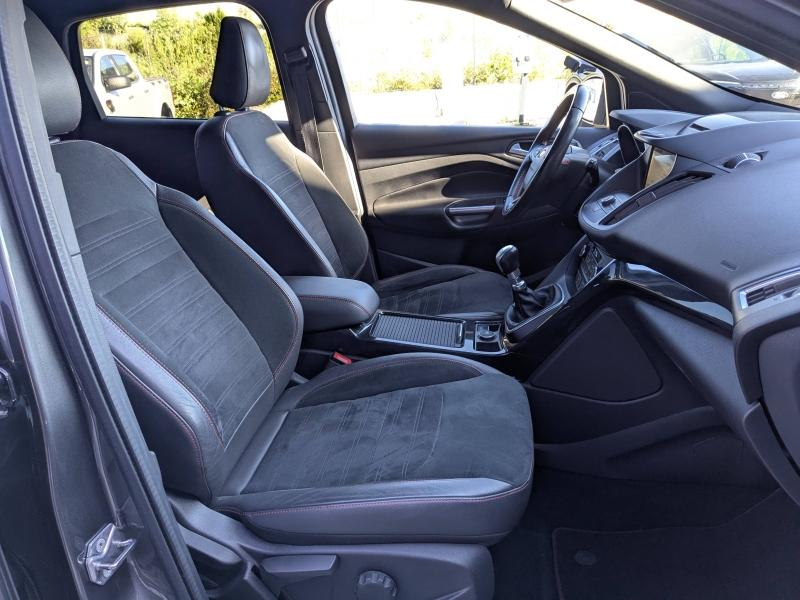 FORD Kuga d’occasion à vendre à LA VALETTE chez VAGNEUR (Photo 17)