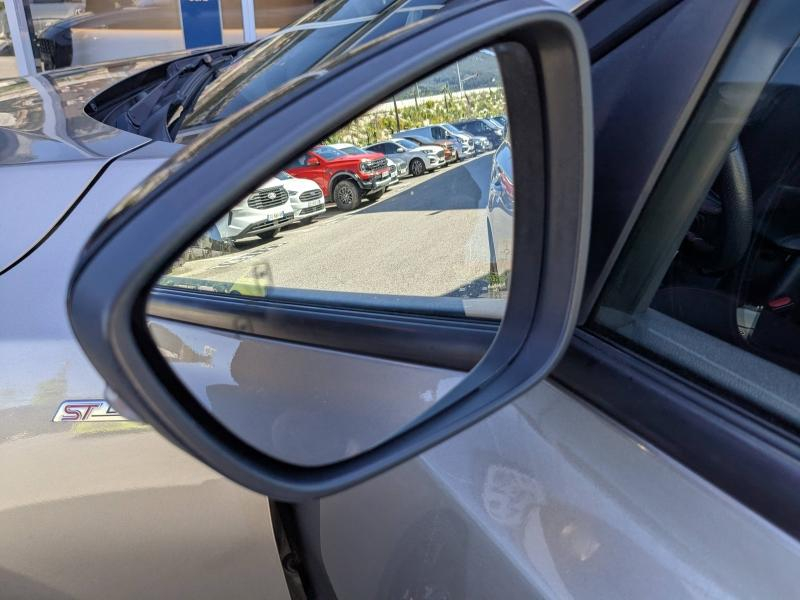 FORD Focus d’occasion à vendre à LA VALETTE chez VAGNEUR (Photo 8)