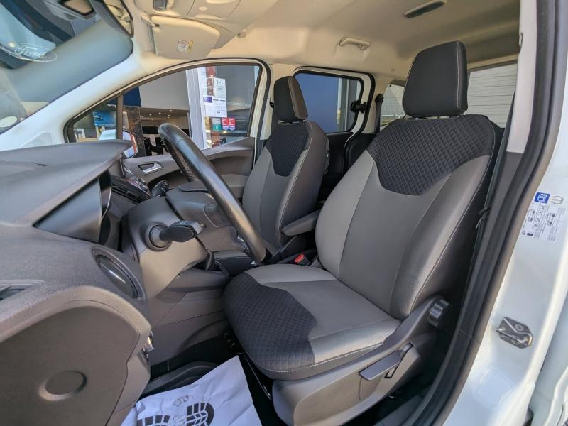 FORD Tourneo Courier d’occasion à vendre à LA VALETTE chez VAGNEUR (Photo 16)