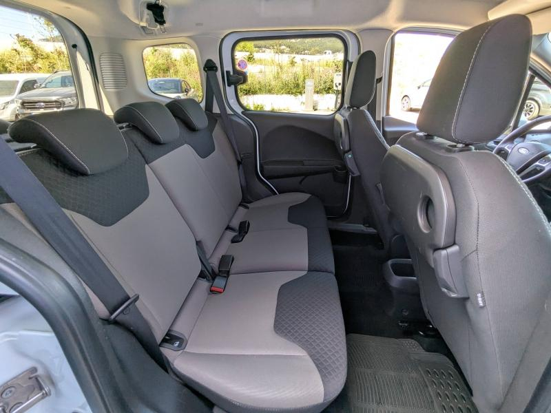 FORD Tourneo Courier d’occasion à vendre à LA VALETTE chez VAGNEUR (Photo 18)